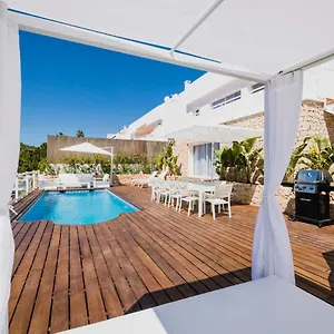  Hébergement de vacances Serretes